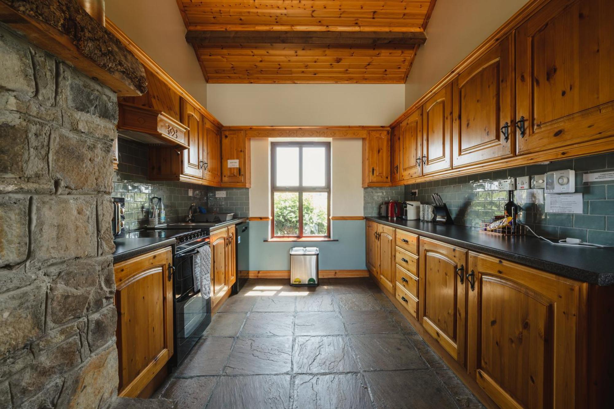 Creevy Cottages Росноулах Экстерьер фото