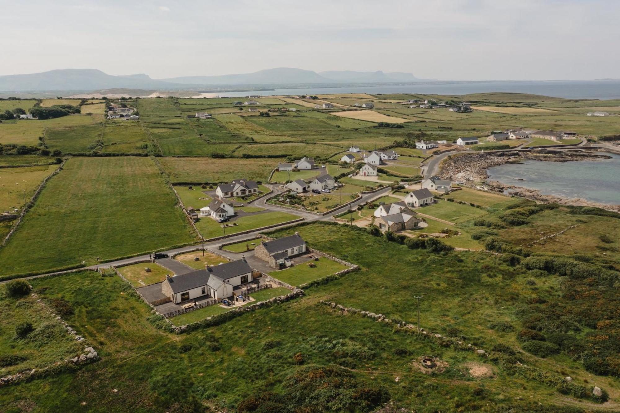Creevy Cottages Росноулах Экстерьер фото